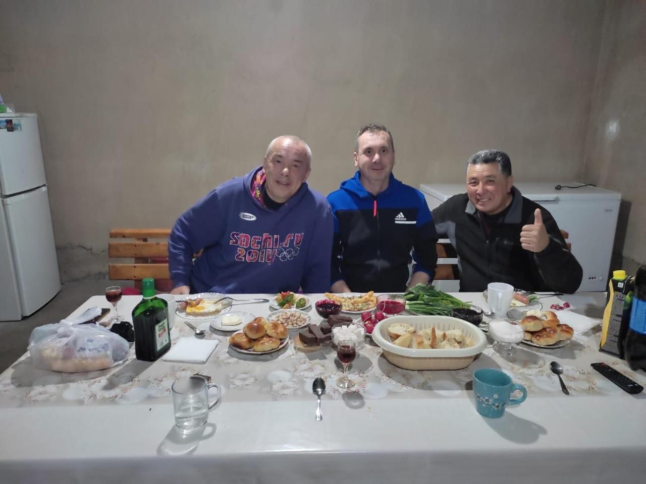 Emir Guest House In קראקול מראה חיצוני תמונה