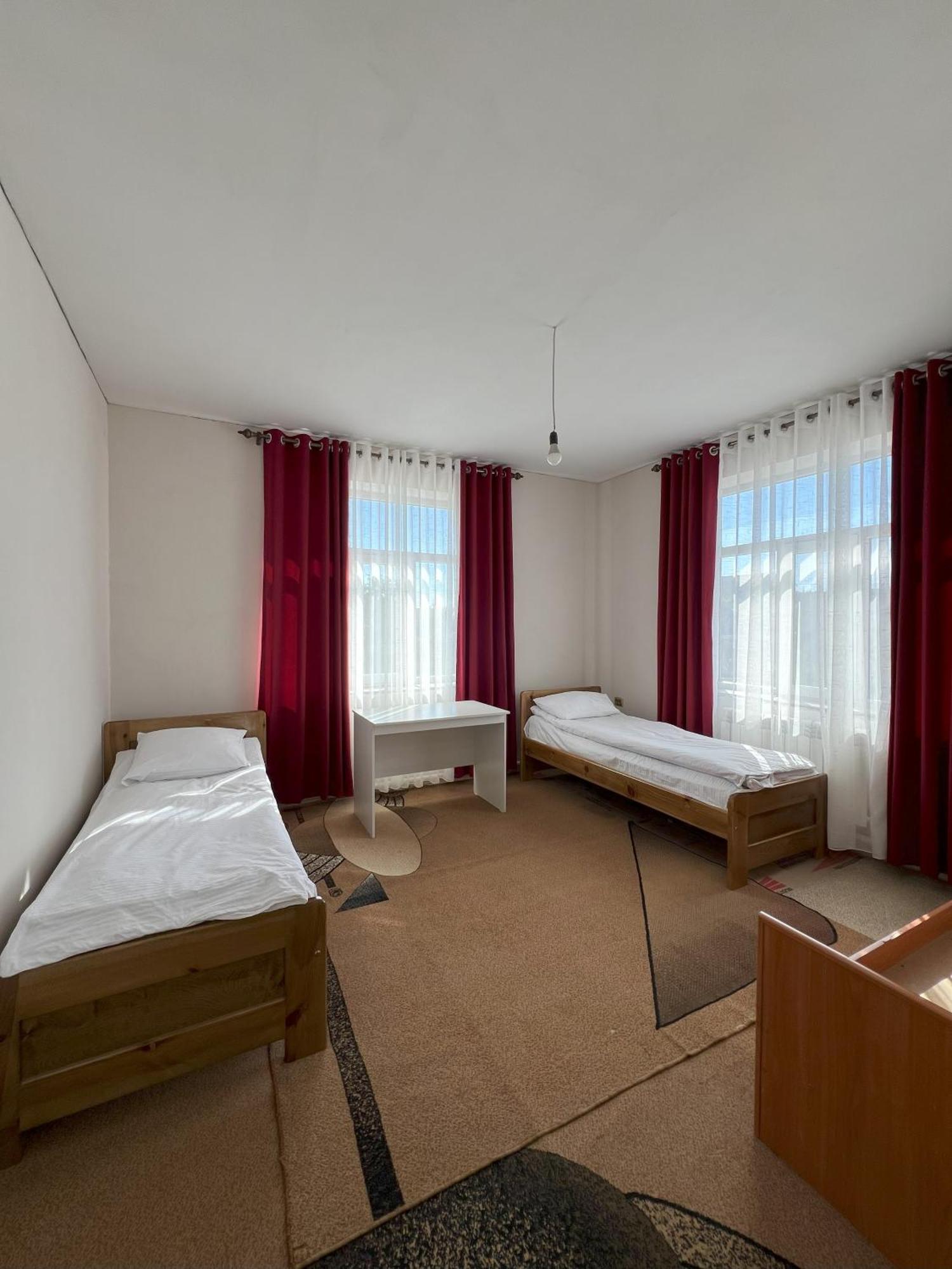 Emir Guest House In קראקול מראה חיצוני תמונה